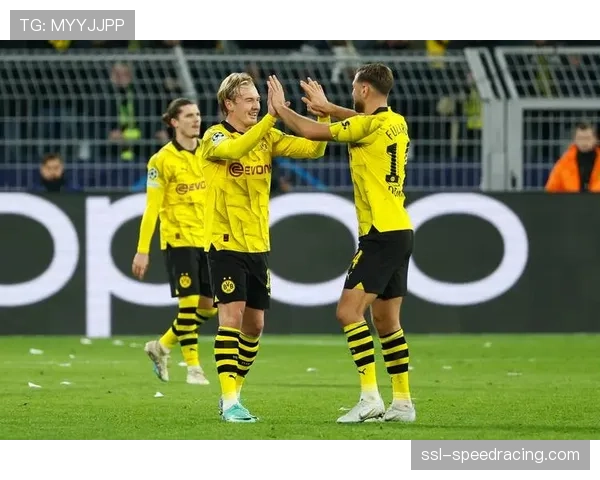 极端天气影响，多特蒙德主场赛前热身被迫在室内进行