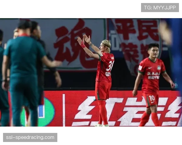 【2026年4月中超联赛·非赛事·文化足球纪录片聚焦中超定位球战术演变，采访多位退役名宿